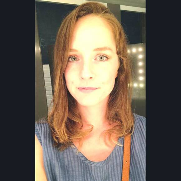 Meet your Posher, Beth - Picture 1 of 1